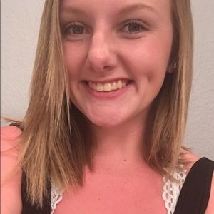 Meet your Posher, Abby